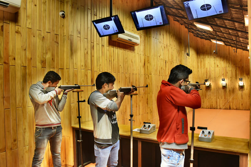 Della-Rifle-Shooting(1)
